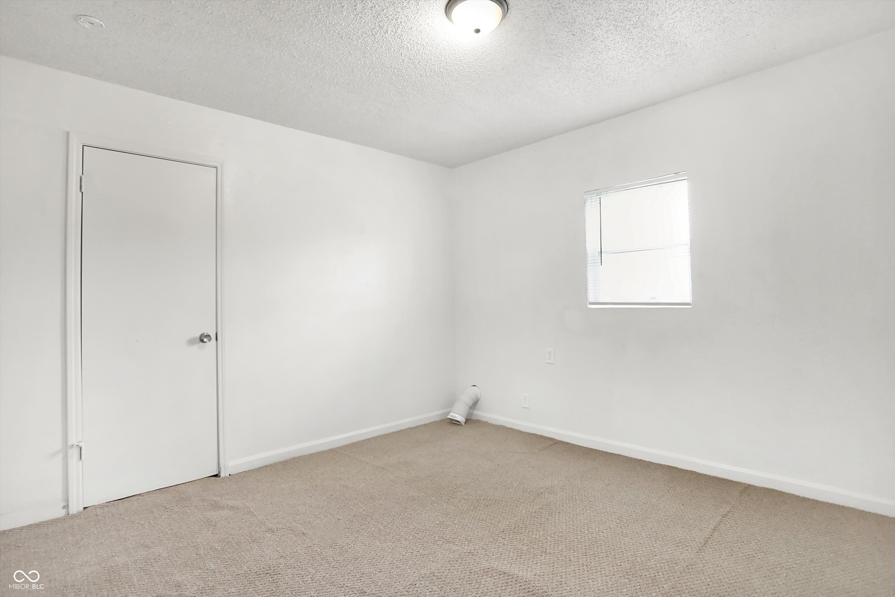 6213 Commodore Drive Indianapolis, IN 46219 - Photo 18 of 25