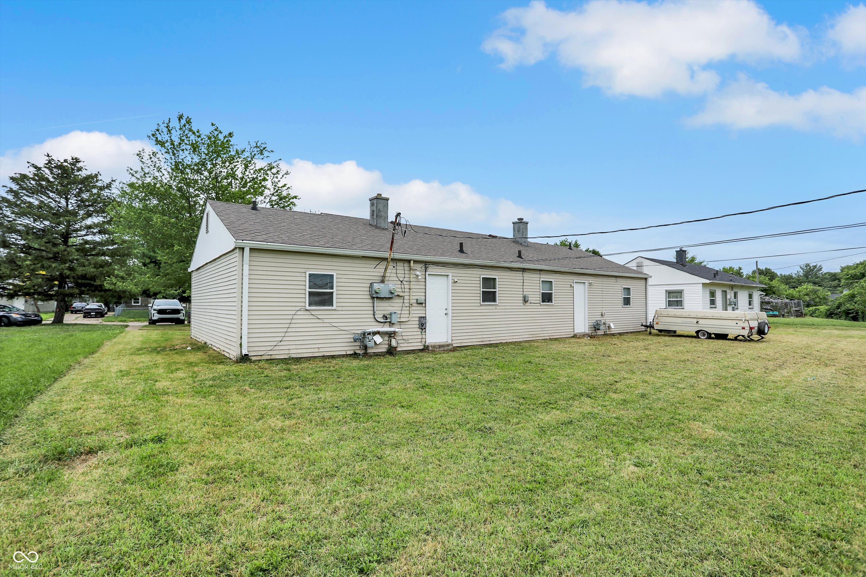 6213 Commodore Drive Indianapolis, IN 46219 - Photo 23 of 25