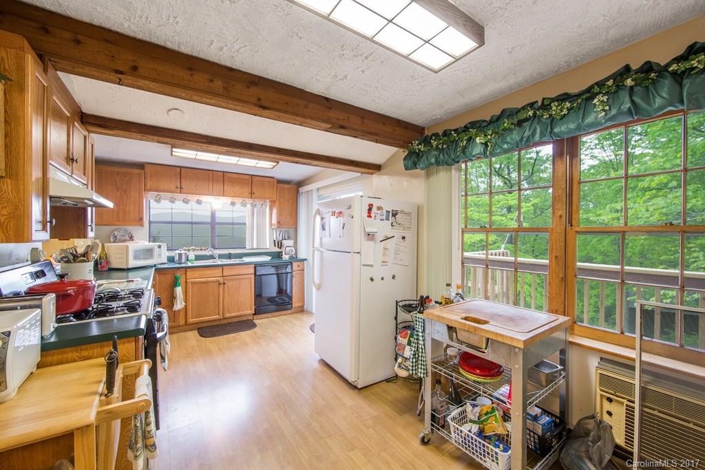 96 Arrowhead Ridge Road, Unit L59 23 Brevard, NC 28712 - Photo 7 of 22 Gallery Image 7