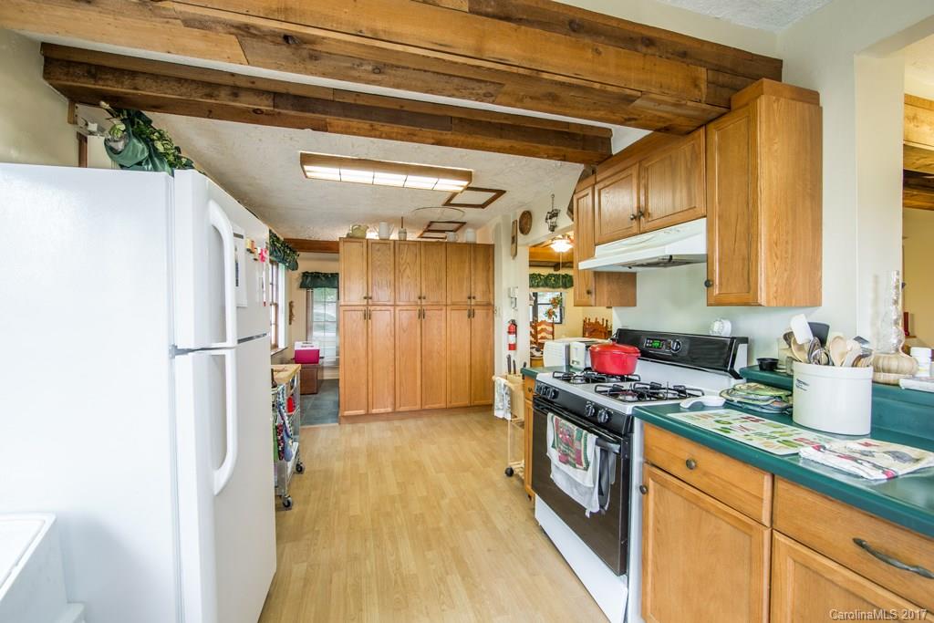 96 Arrowhead Ridge Road, Unit L59 23 Brevard, NC 28712 - Photo 9 of 22 Gallery Image 9