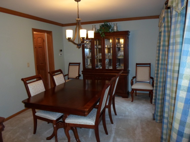 970 Stonehaven Drive Elgin, IL 60124 - Photo 4 of 23