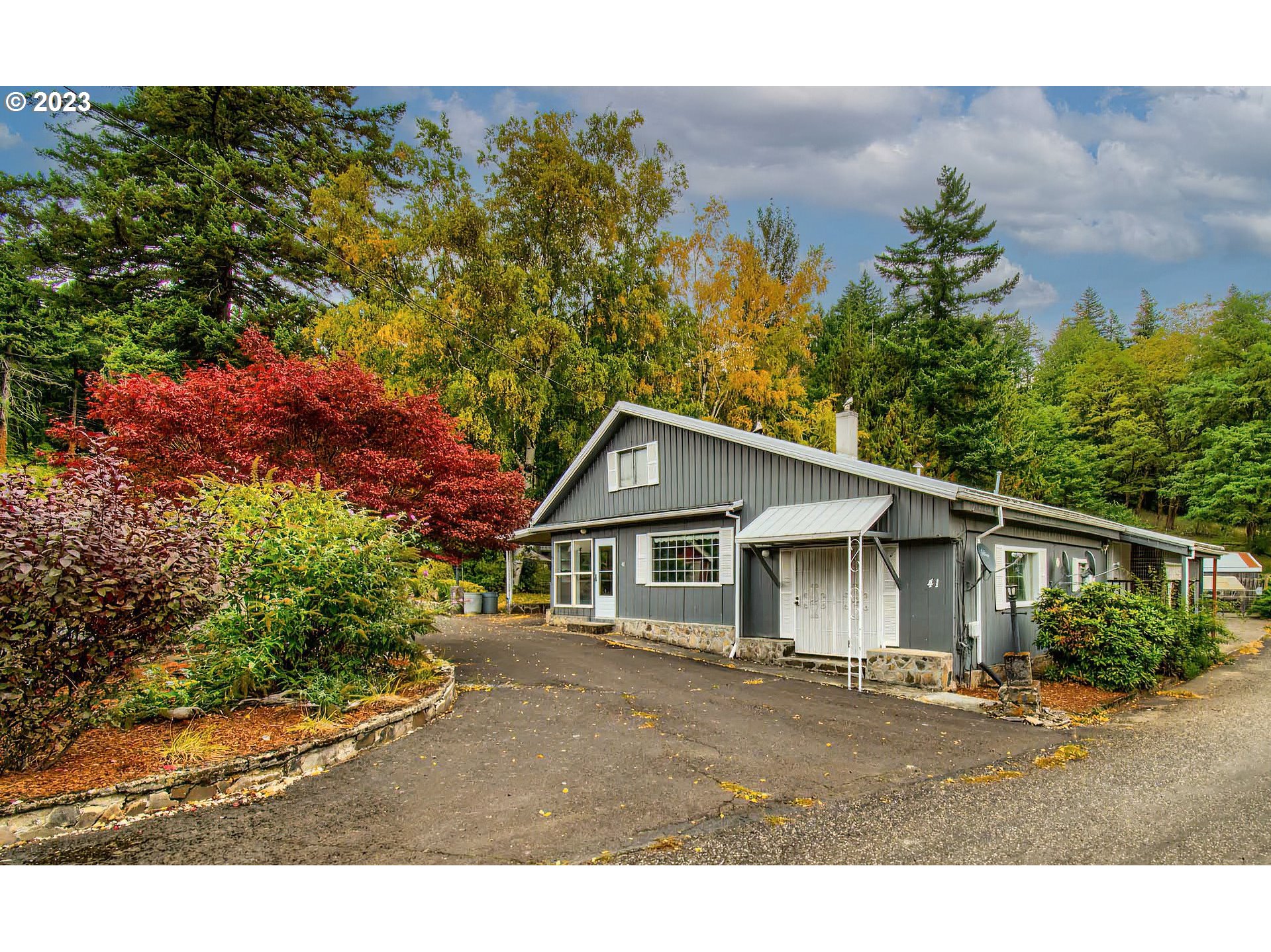 41 Wedrick Road Stevenson, WA 98648 - Photo 1 of 38 Driveway