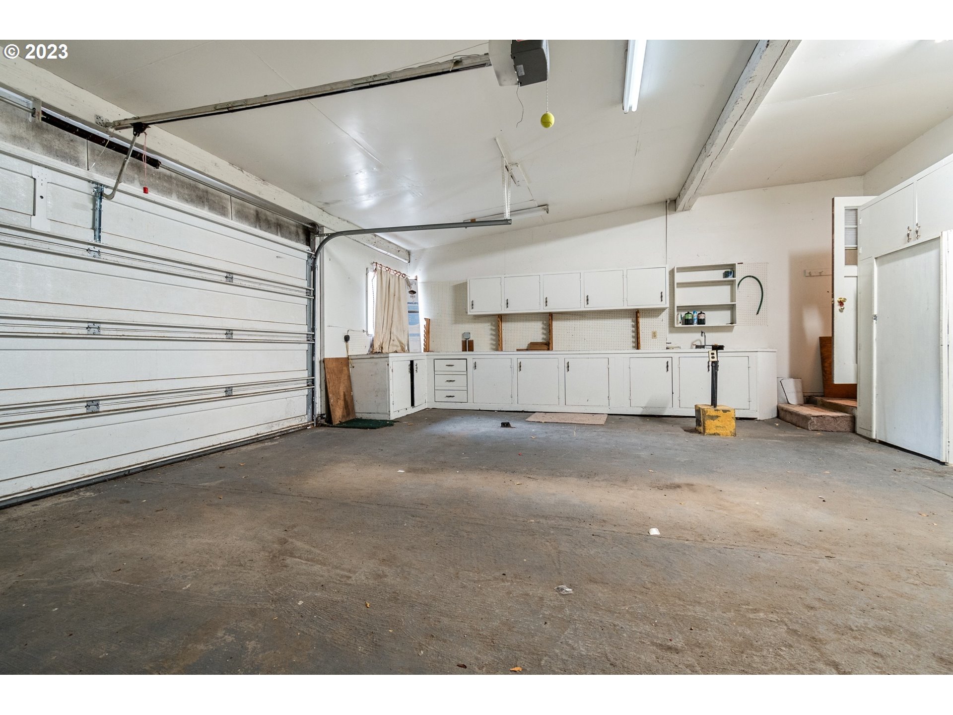 41 Wedrick Road Stevenson, WA 98648 - Photo 19 of 38 Garage