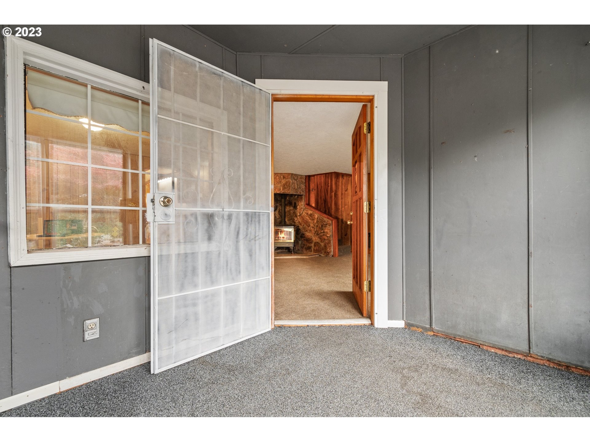 41 Wedrick Road Stevenson, WA 98648 - Photo 3 of 38 Entrance/Foyer