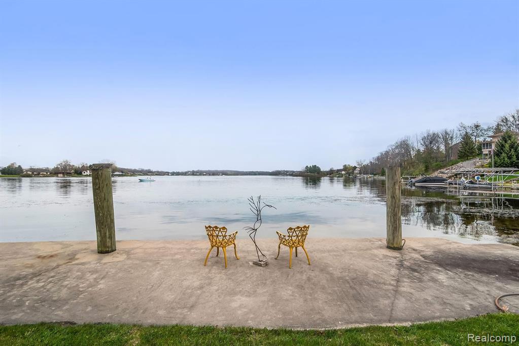 9087 Ridge Road Goodrich, MI 48438 - Photo 7 of 38