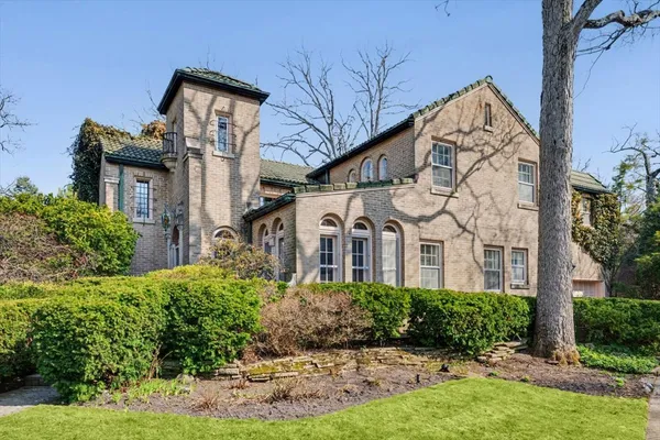 $2,650,000 | 396 Sheridan Road, Glencoe, IL 60022