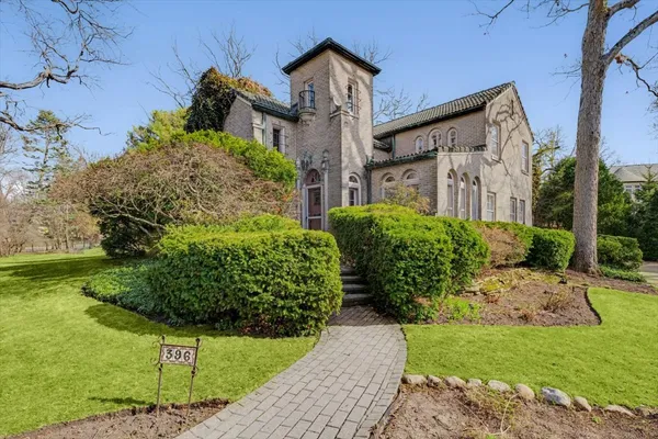 $2,650,000 | 396 Sheridan Road, Glencoe, IL 60022