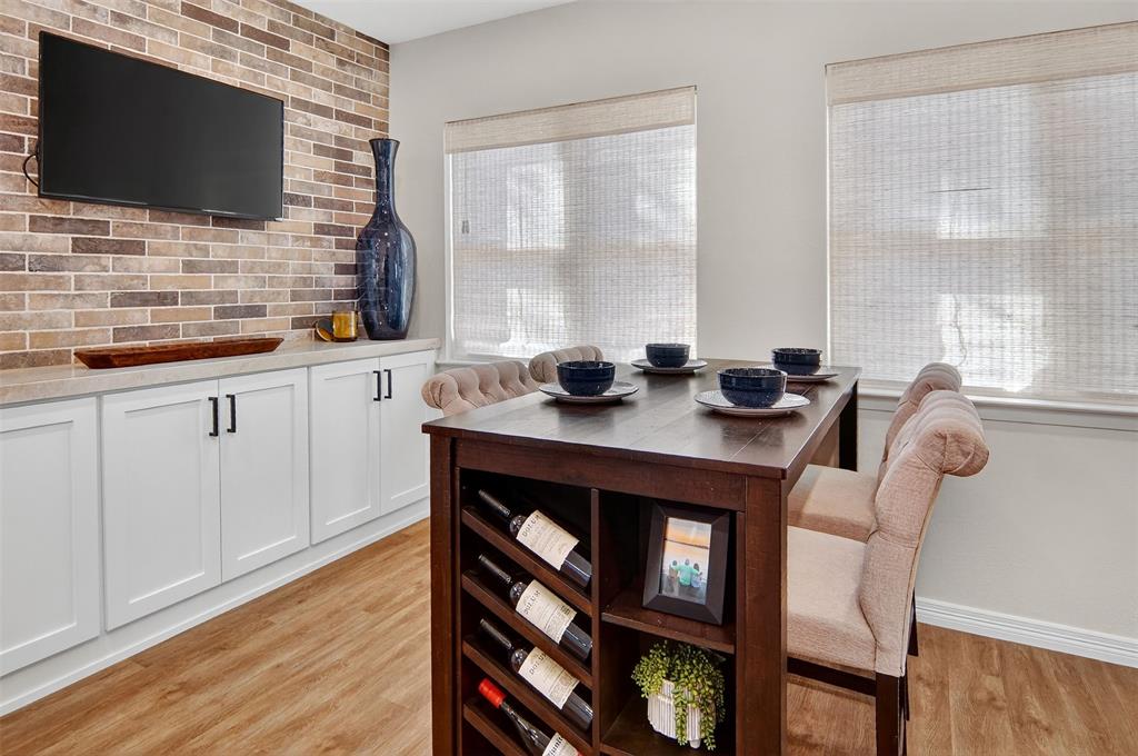 1601 Forum Circle, Unit 147 Graford, TX 76449 - Photo 19 of 38 Cozy breakfast area, notice even more storage!