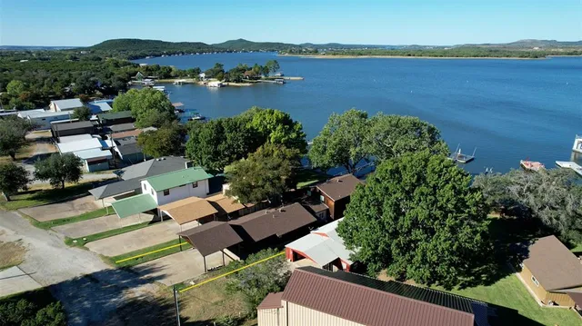 $1,250,000 | 1601 Forum Circle, Unit 147, Graford, TX 76449