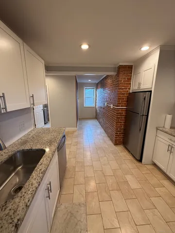 $1,950 | 359 West Main Street, Unit 1W, New Britain, CT 06052