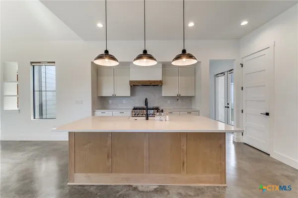 $2,899 | 1211 Westhaven Drive, Canyon Lake, TX 78133