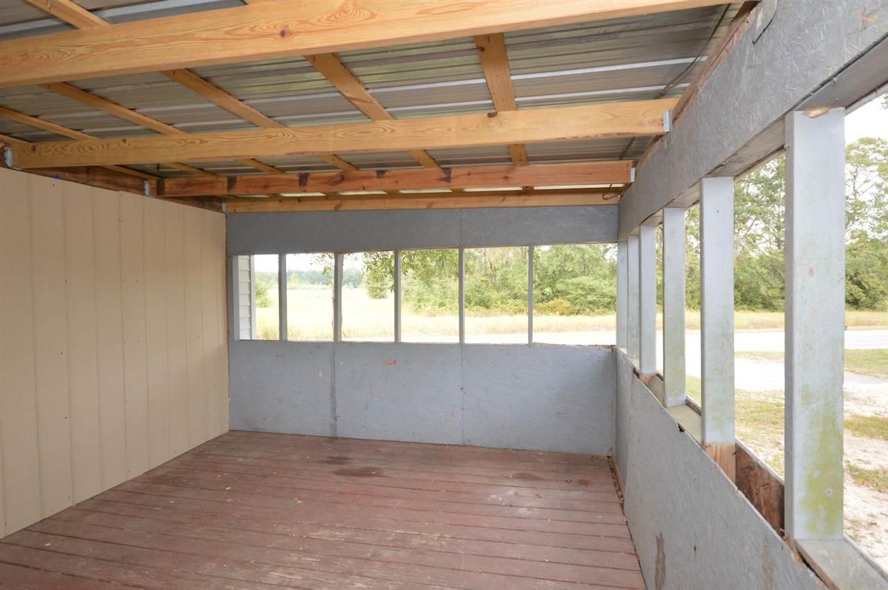4001 Rocky Branch Road Cantonment, FL 32533 - Photo 6 of 40 Gallery Image 6