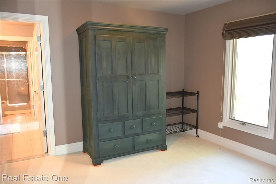 2024 Touraine Drive Rochester, MI 48306 - Photo 62 of 88 65.JPG