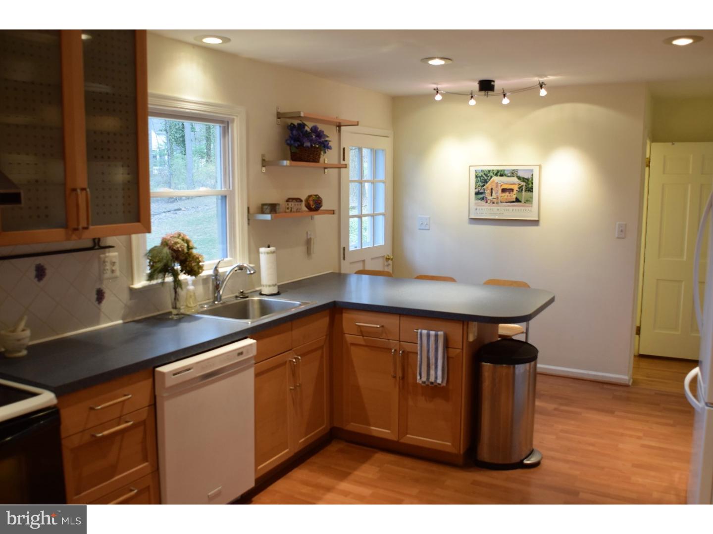 559 Cassatt Road Berwyn, PA 19312 - Photo 21 of 24 Kitchen