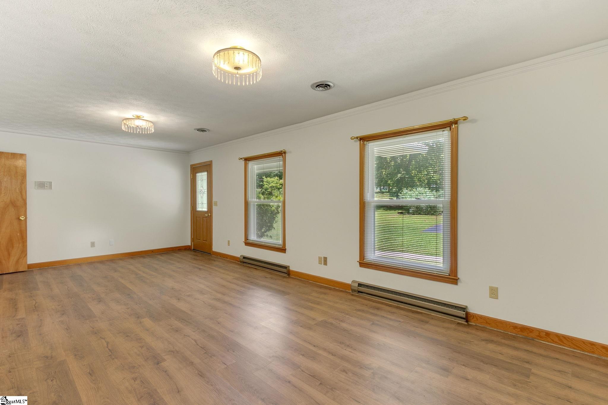 322 State Rd S-39-190 Pickens, SC 29671 - Photo 6 of 36