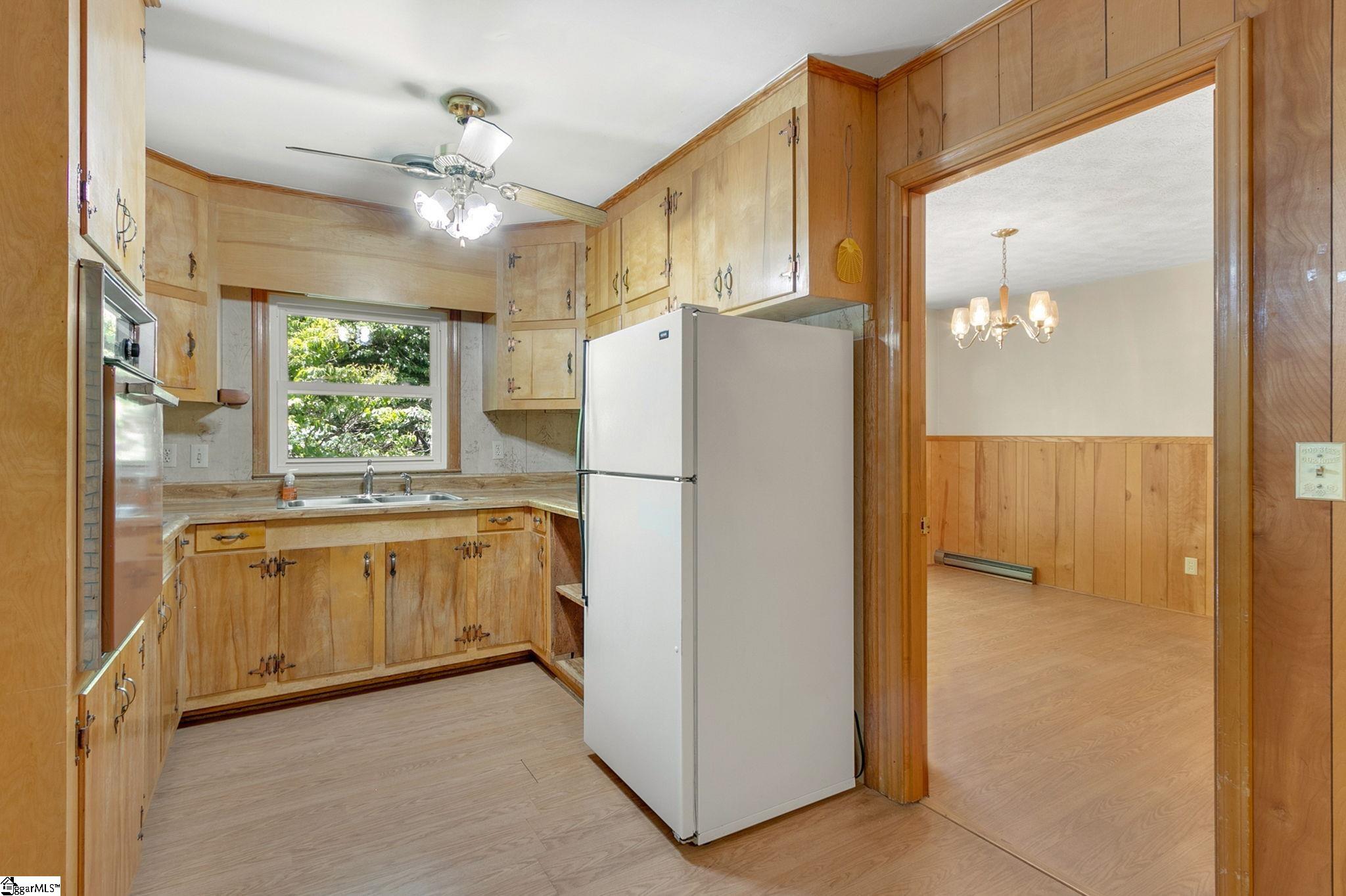 322 State Rd S-39-190 Pickens, SC 29671 - Photo 7 of 36