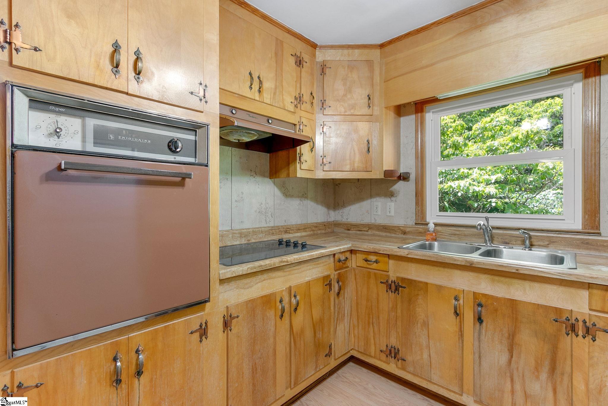 322 State Rd S-39-190 Pickens, SC 29671 - Photo 8 of 36