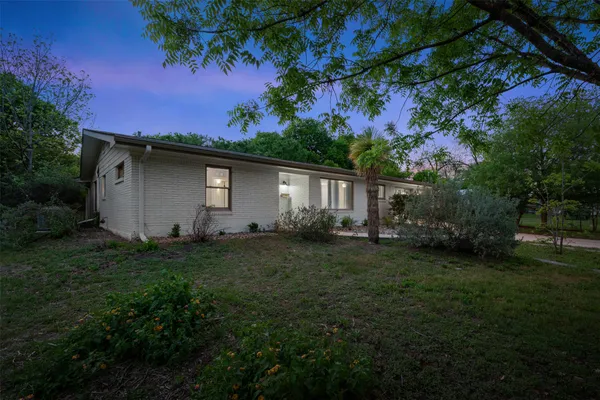 $455,000 | 11502 Oakwood Drive, Austin, TX 78753