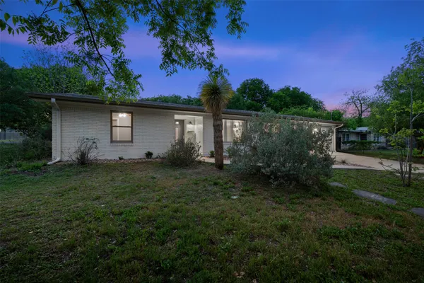 $455,000 | 11502 Oakwood Drive, Austin, TX 78753