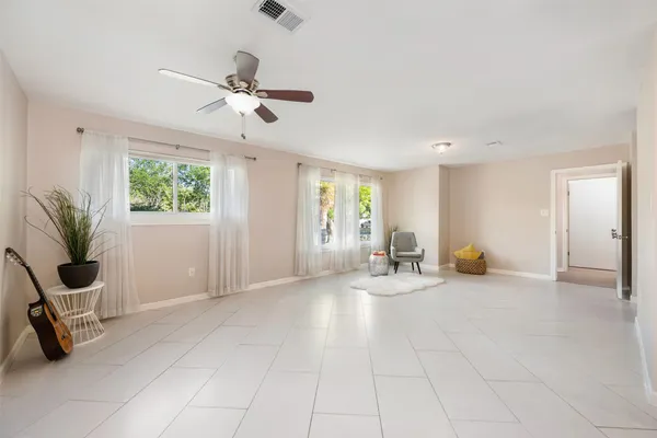 $455,000 | 11502 Oakwood Drive, Austin, TX 78753