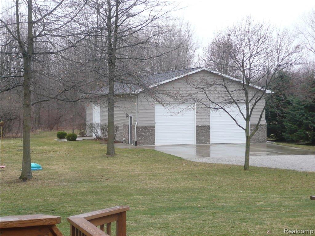 21401 Sumpter Road Belleville, MI 48111 - Photo 3 of 20 32 x 60 (2" x 4") Garage