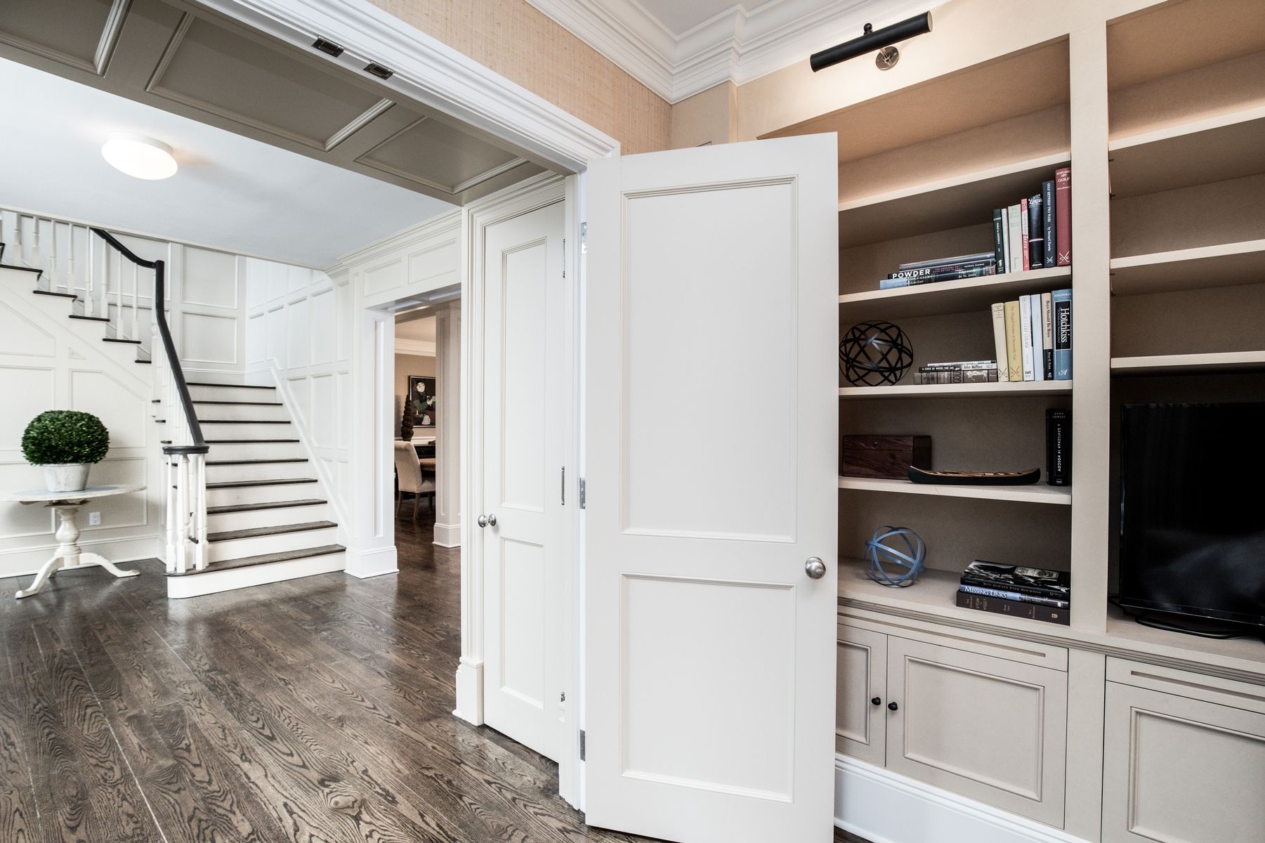 8 Pondview Lane East Hampton, NY 11937 - Photo 7 of 23