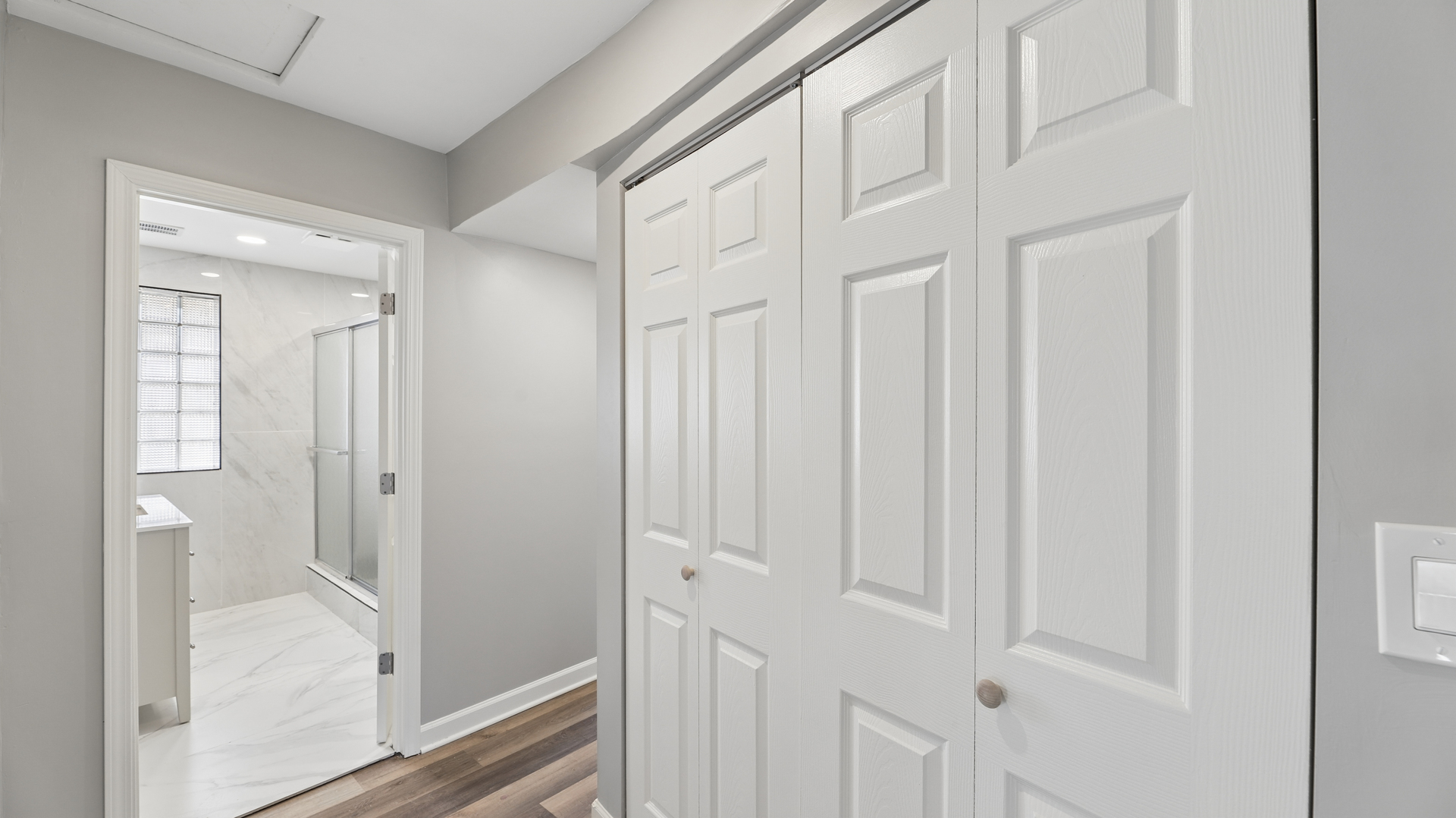 1624 Chicago Street Dixon, IL 61021 - Photo 18 of 29 a view of a bathroom from a hallway