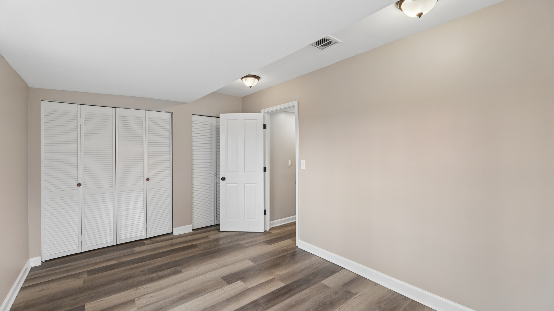1624 Chicago Street Dixon, IL 61021 - Photo 22 of 29 a view of an empty room