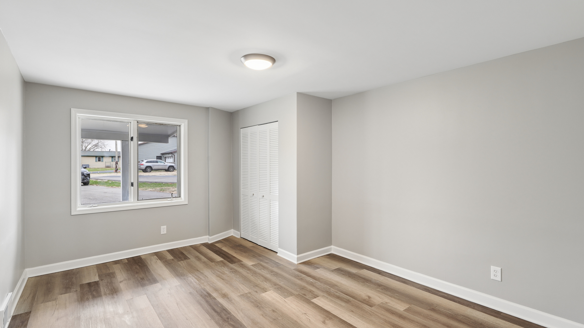 1624 Chicago Street Dixon, IL 61021 - Photo 26 of 29 an empty room with windows