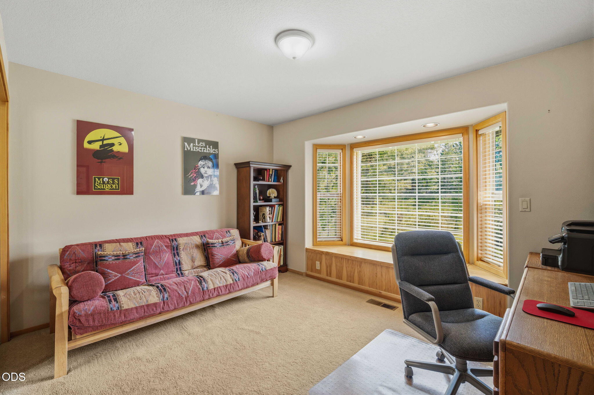57719 Poplar Lane Sunriver, OR 97707 - Photo 32 of 46
