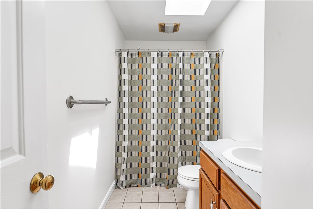 107 Huckleberry Road North Kingstown, RI 02852 - Photo 18 of 29