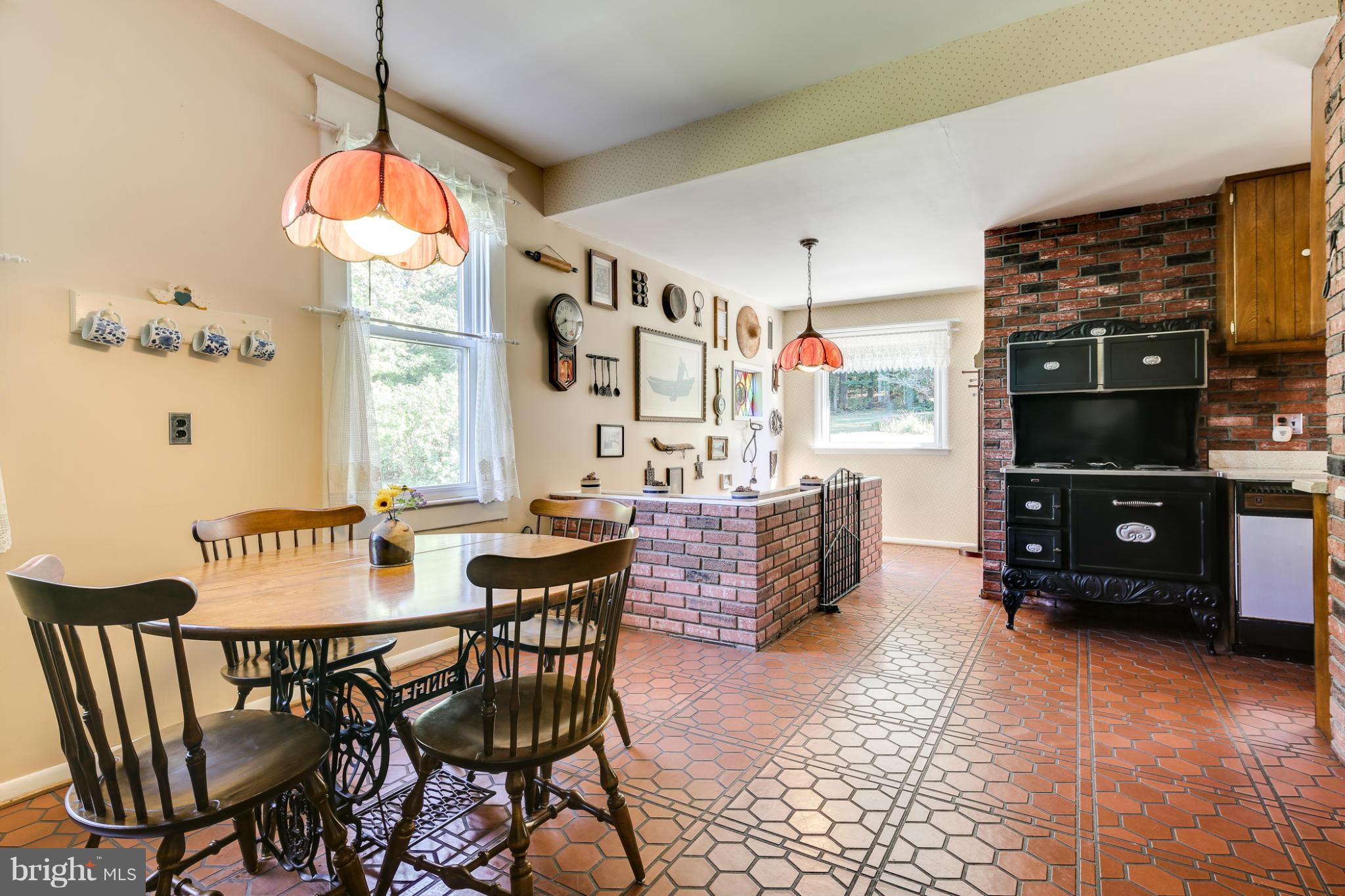6289 Old Washington Road Elkridge, MD 21075 - Photo 13 of 30 Kitchen