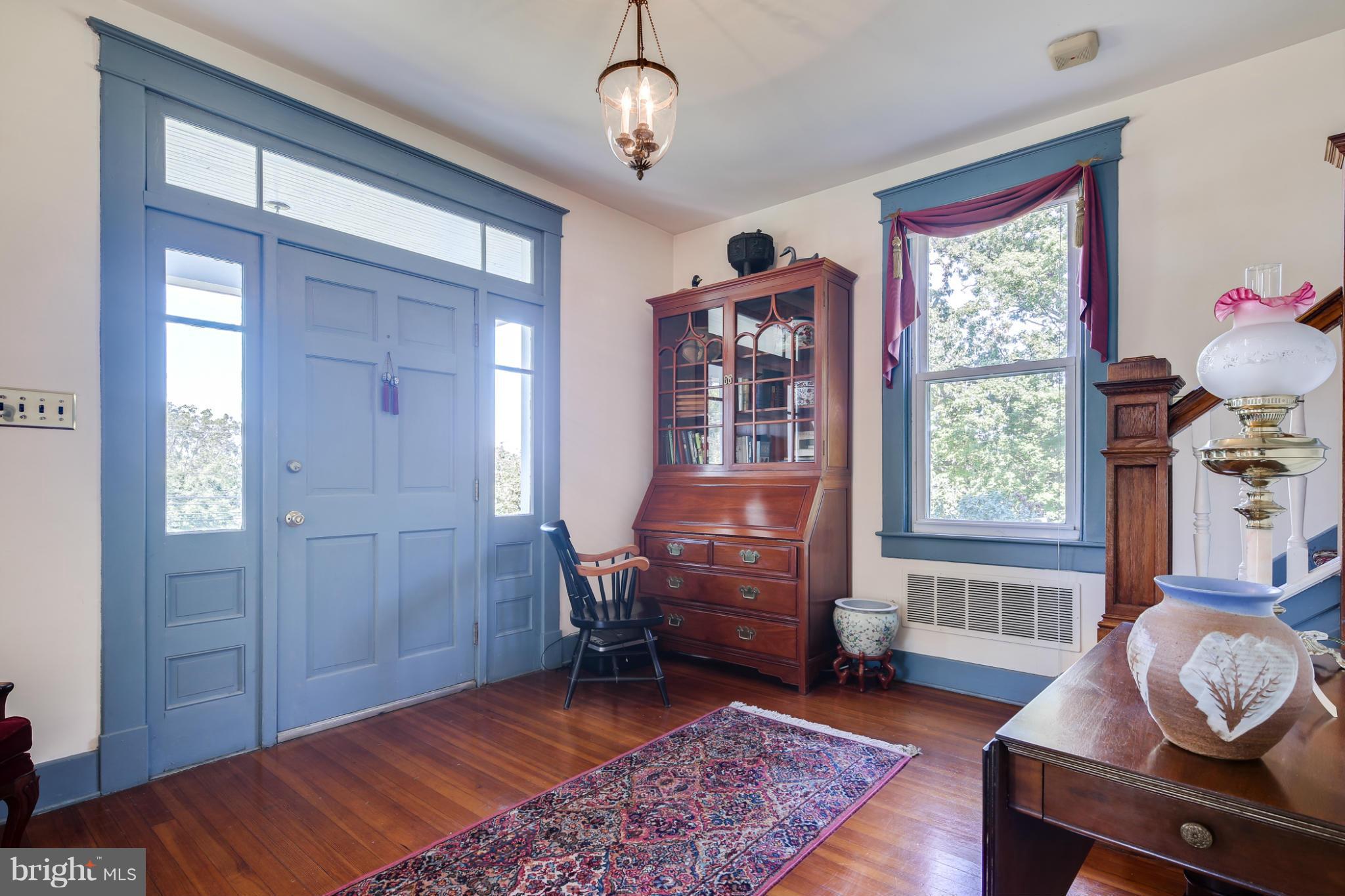 6289 Old Washington Road Elkridge, MD 21075 - Photo 3 of 30 Foyer