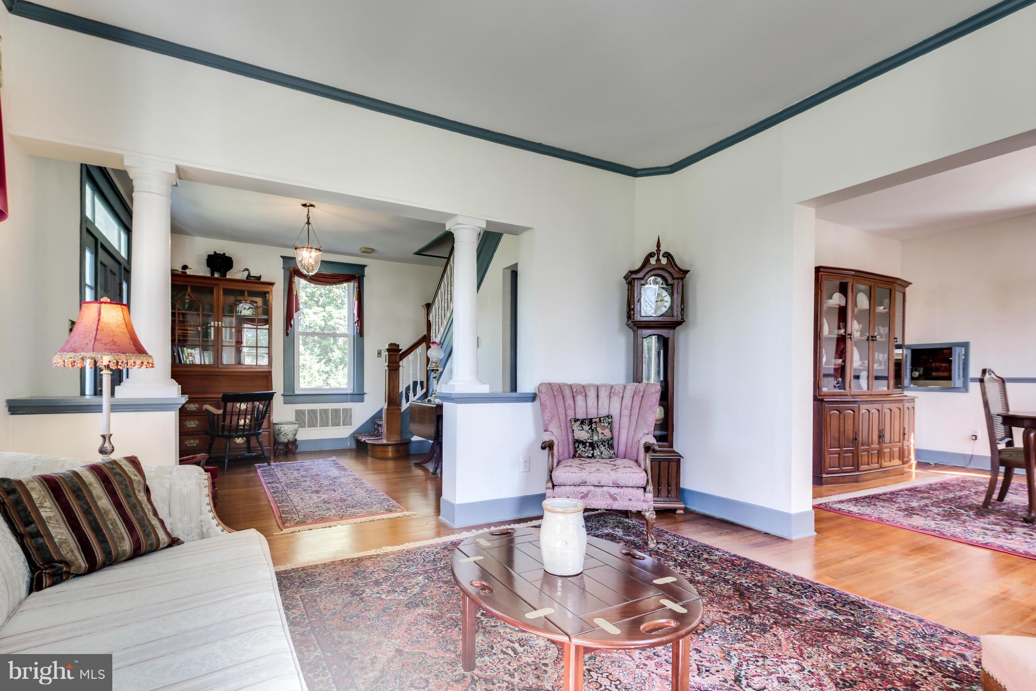 6289 Old Washington Road Elkridge, MD 21075 - Photo 6 of 30 Living Room