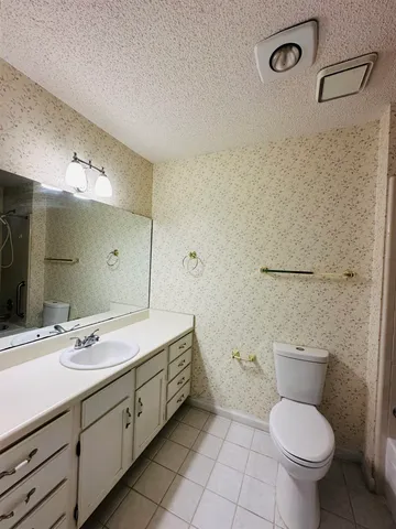 $2,500 | 3708 Longchamp Circle, Tallahassee, FL 32309