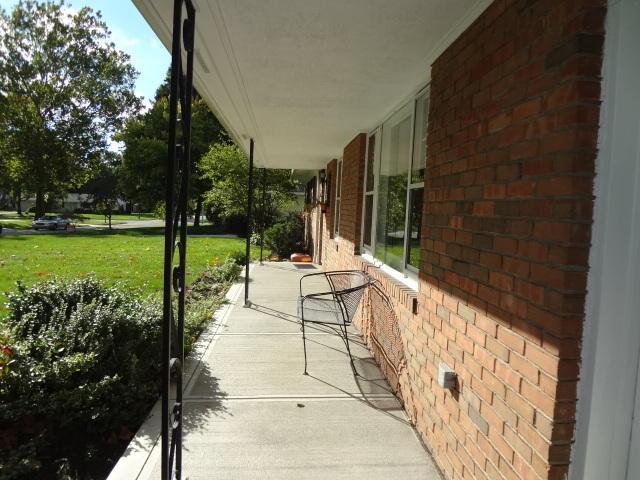 2140 Middlesex Road Columbus, OH 43220 - Photo 2 of 42