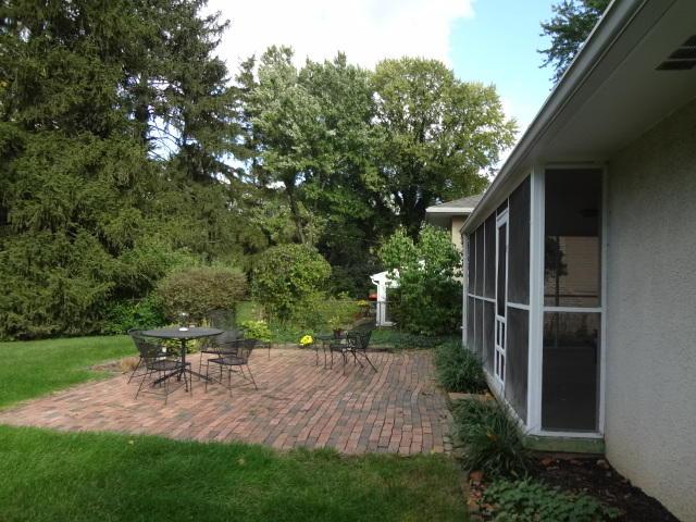 2140 Middlesex Road Columbus, OH 43220 - Photo 36 of 42