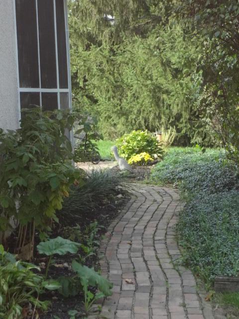 2140 Middlesex Road Columbus, OH 43220 - Photo 39 of 42