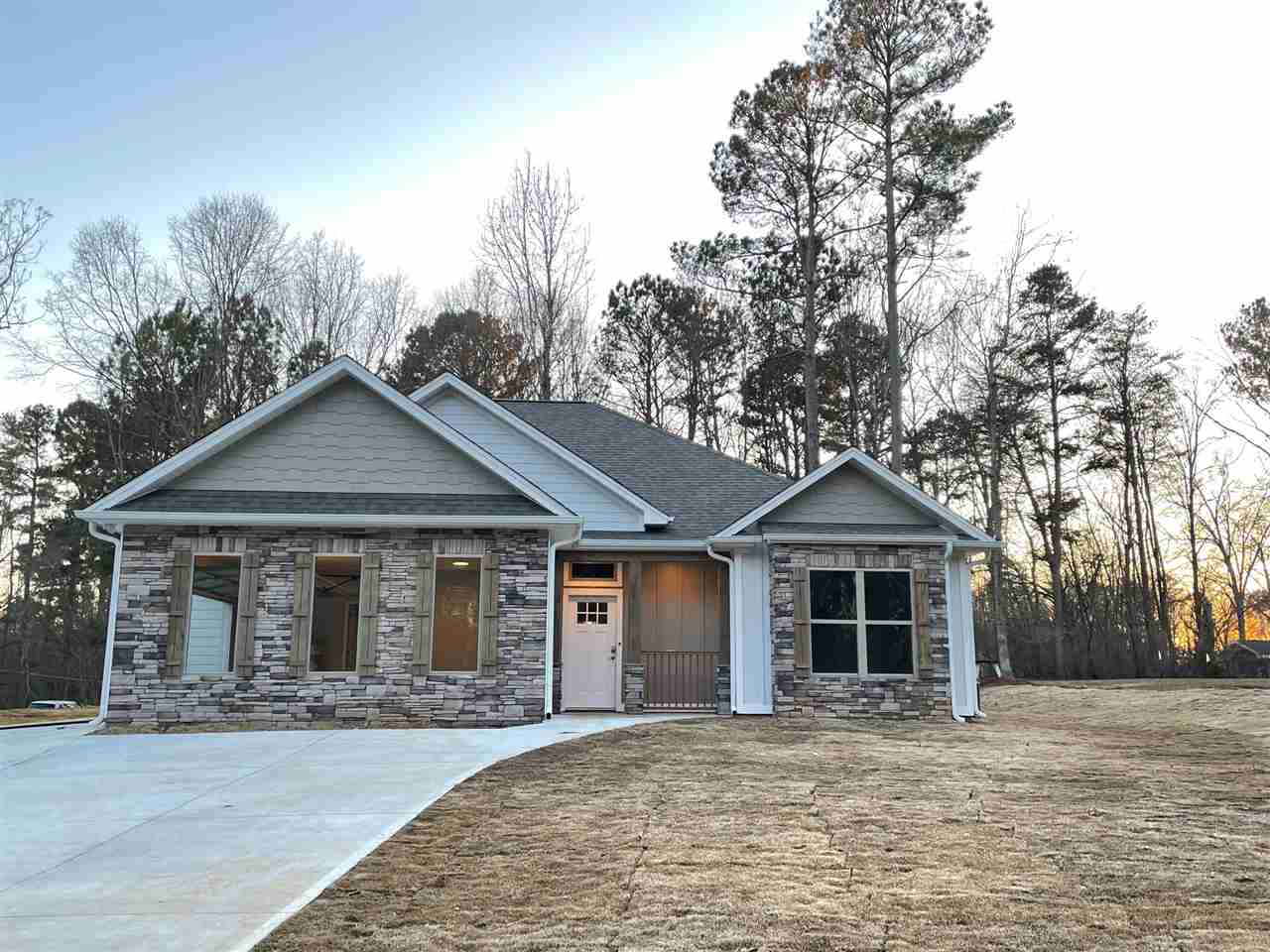 109 Coggins Farm Road Spartanburg, SC 29307 - Photo 1 of 23 Gallery Image 1