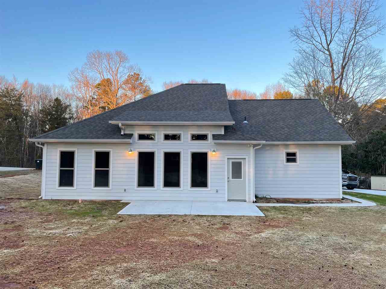 109 Coggins Farm Road Spartanburg, SC 29307 - Photo 2 of 23 Gallery Image 2