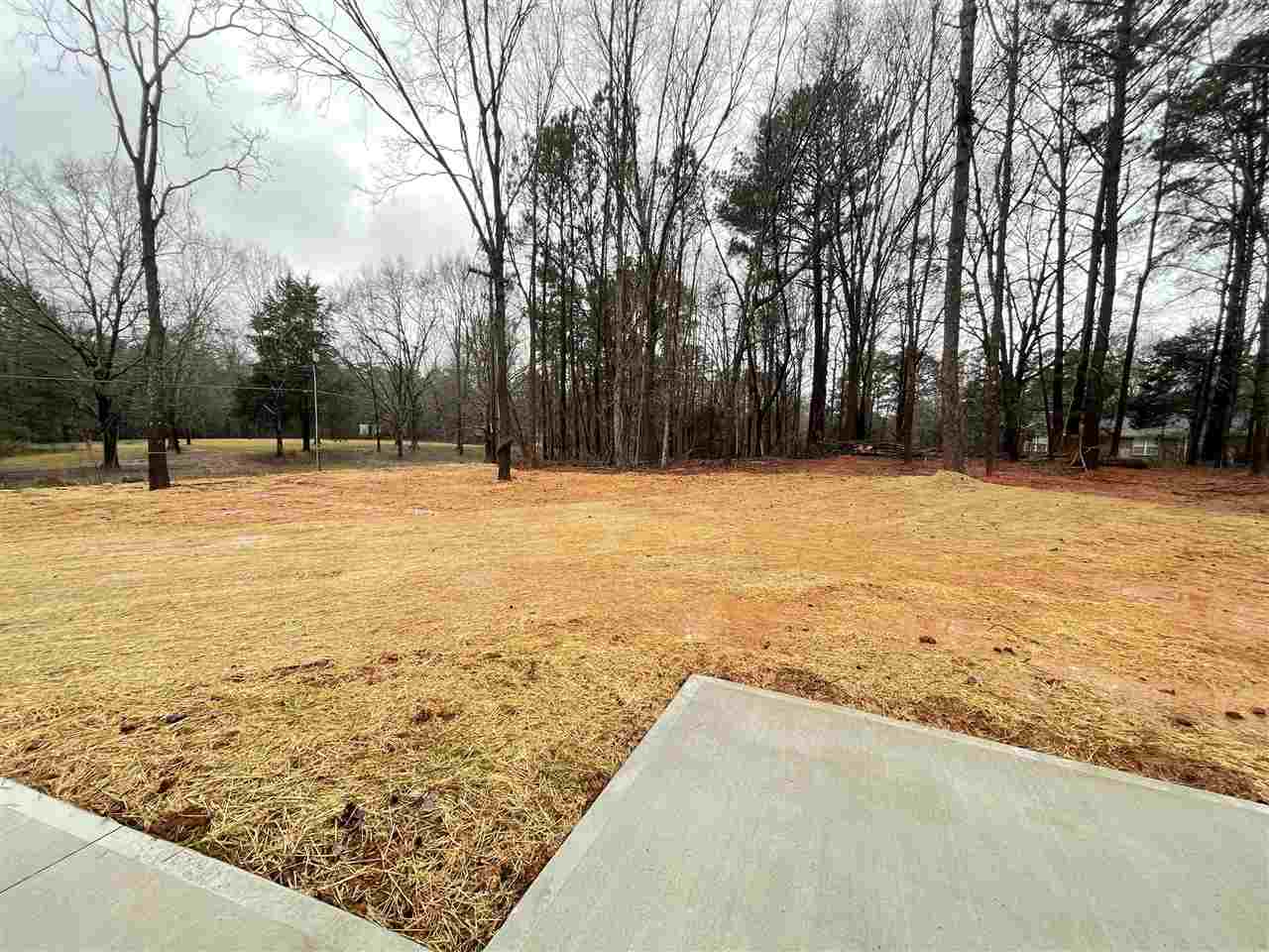 109 Coggins Farm Road Spartanburg, SC 29307 - Photo 4 of 23 Gallery Image 4