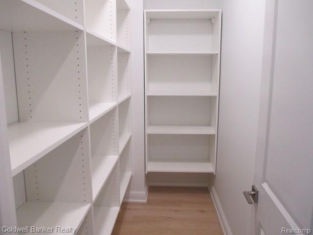 2350 Yorkshire Road Birmingham, MI 48009 - Photo 15 of 57