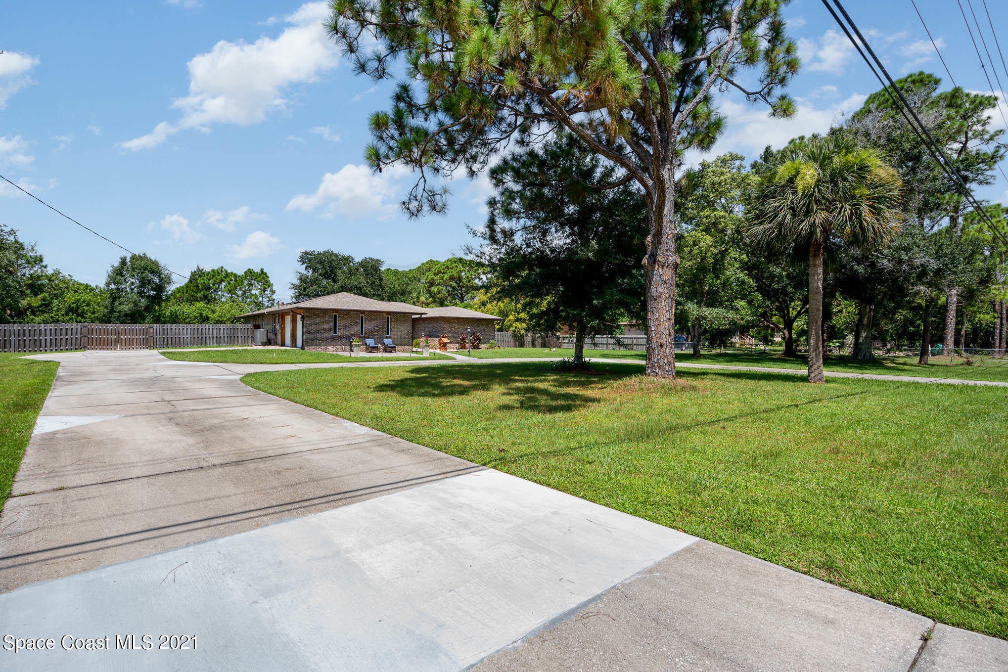 2150 Harlock Road Melbourne, FL 32934 - Photo 23 of 25 MAS01975-Edit