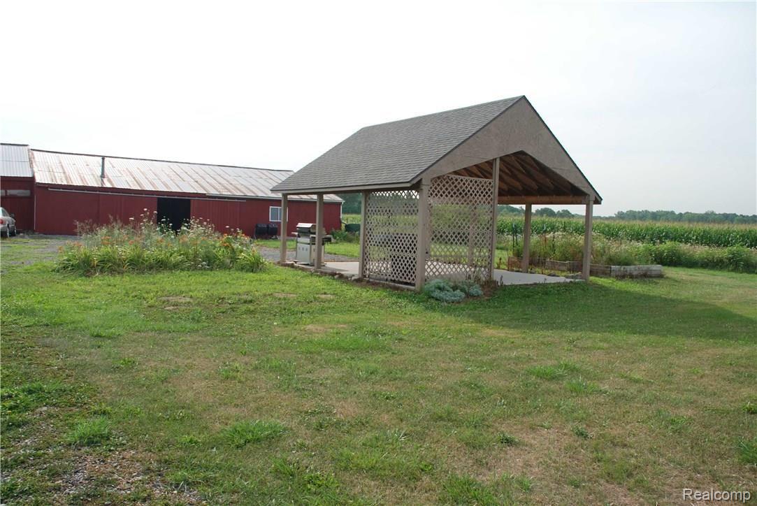 11074 Finzel Road Carleton, MI 48117 - Photo 22 of 41 26.jpg