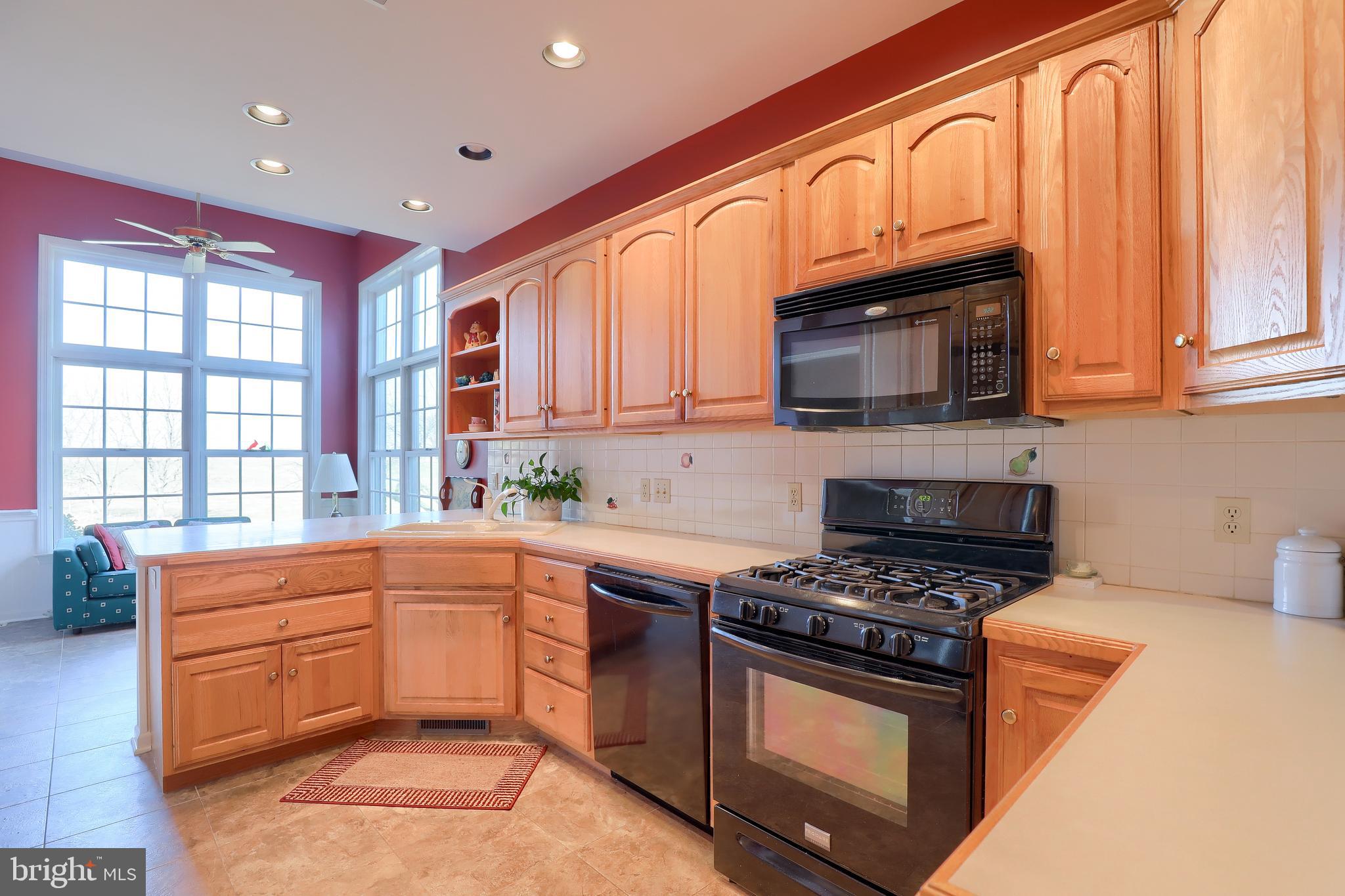 654 Northfield Road Lititz, PA 17543 - Photo 12 of 48 Gallery Image 12