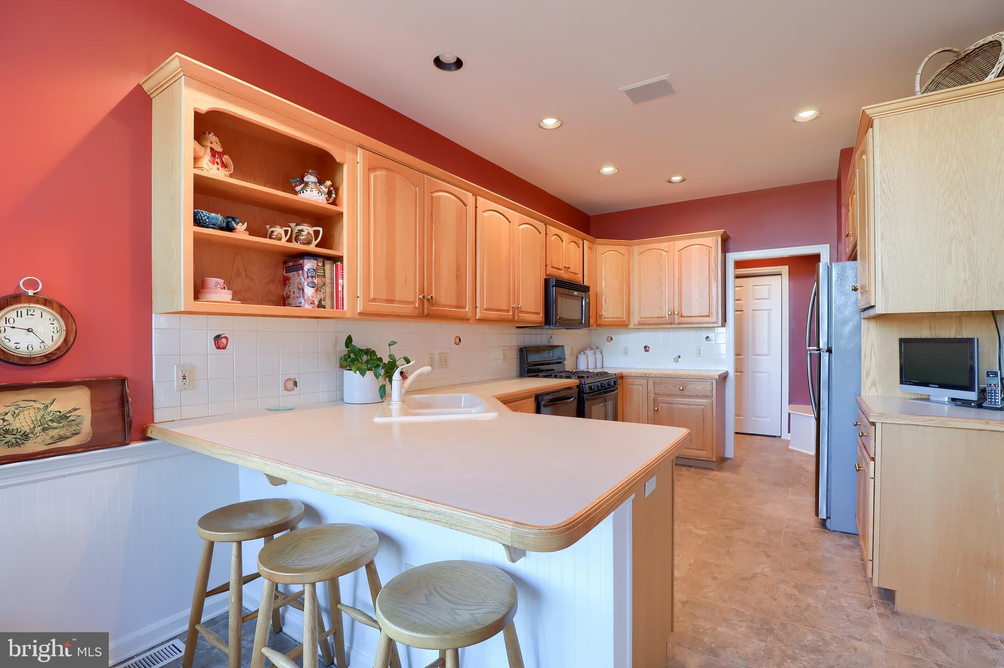 654 Northfield Road Lititz, PA 17543 - Photo 10 of 48 Gallery Image 10
