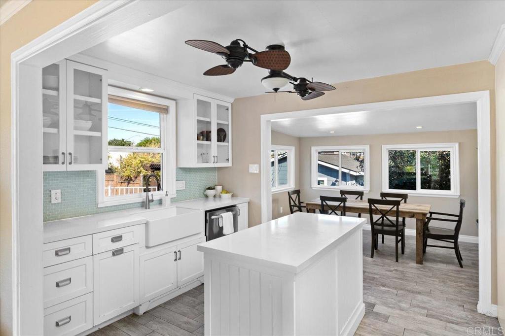 697 Ocean View Avenue Encinitas, CA 92024 - Photo 15 of 49