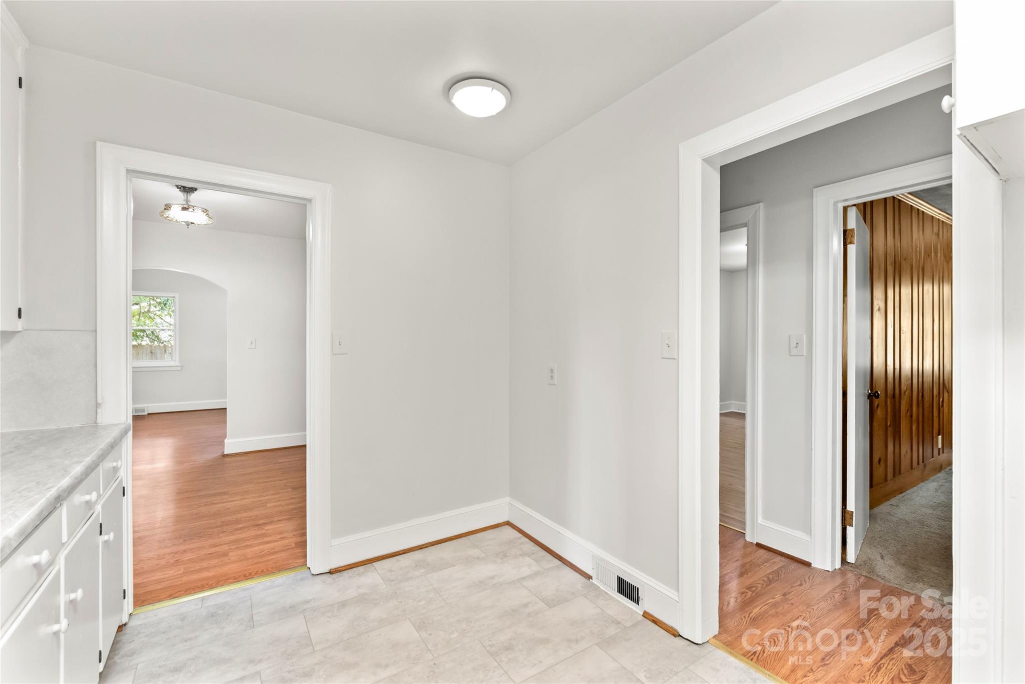 8603 Lawyers Road Charlotte, NC 28227 - Photo 16 of 30 Gallery Image 16