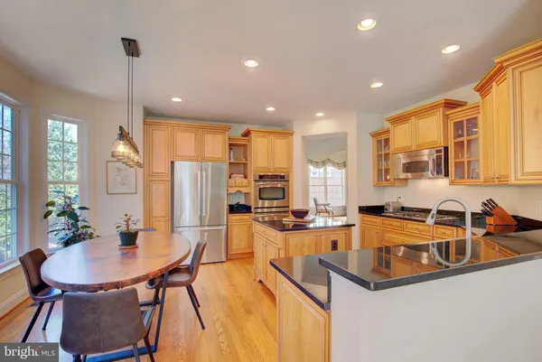 $1,125,000 | 7690 Oak Field Court, Springfield, VA 22153