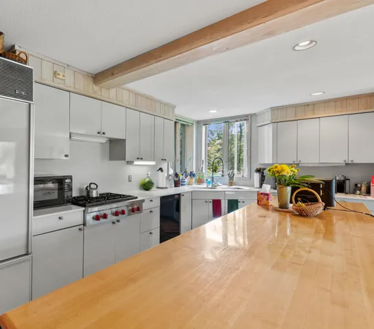 $8,250,000 | 100 West Adams Road, St. Louis, MI 48880